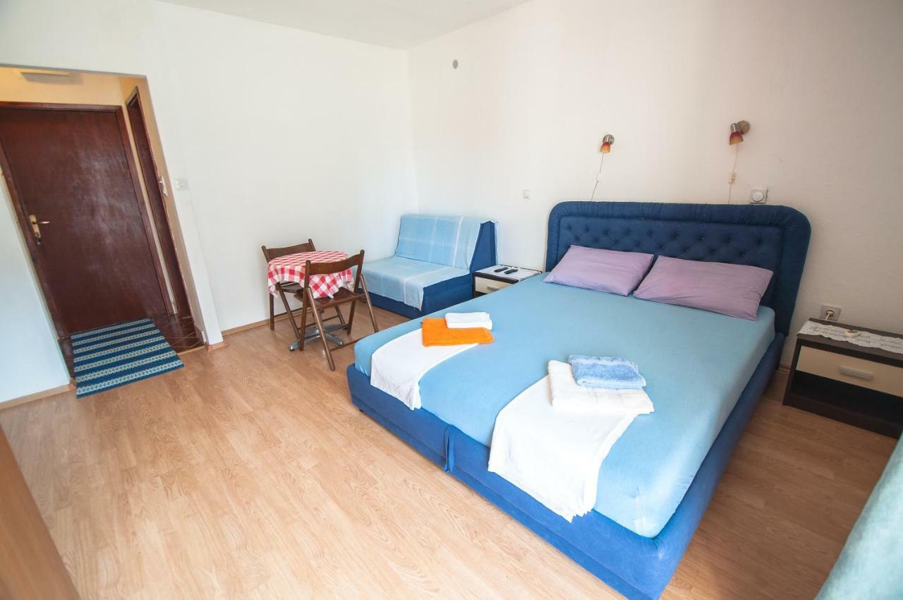 Apartments Milena ティヴァト エクステリア 写真