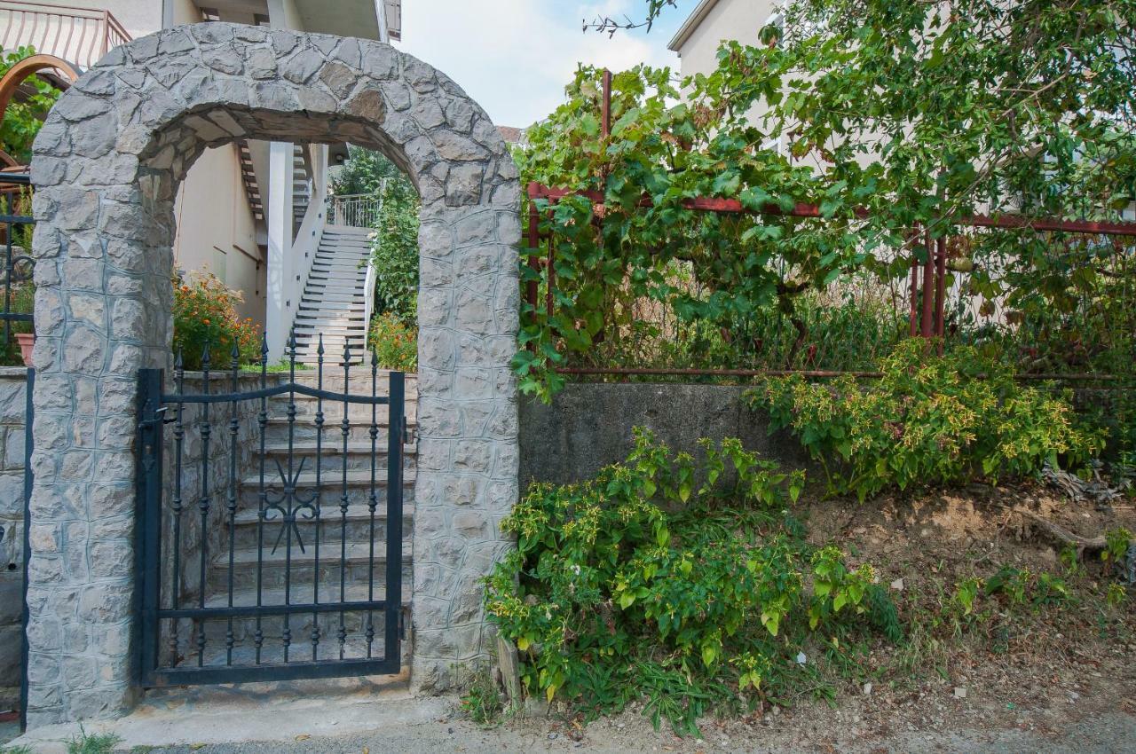 Apartments Milena ティヴァト エクステリア 写真